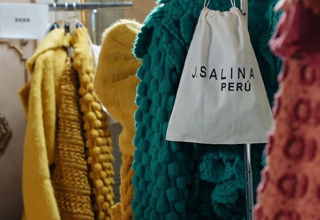 photo_5950412193877048007_y